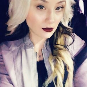 Meet your Posher, Heather nikoley